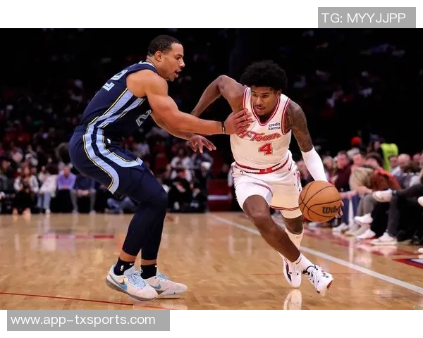 杰伦格林腿筋拉伤终结连续186场出战纪录成现存第三长纪录的遗憾