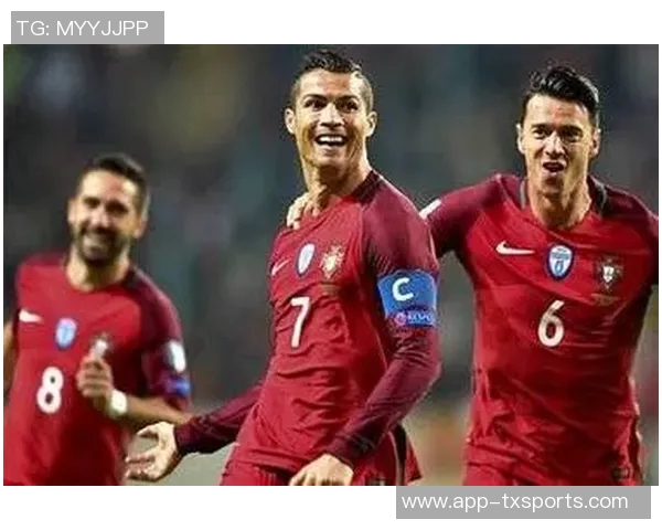 赫拉芬贝赫与凯塞多本赛季表现分析:前者进攻火力强劲后者防守稳固 赫拉芬贝赫与凯塞多本赛季表现分析:前者进攻火力强劲后者防守稳固