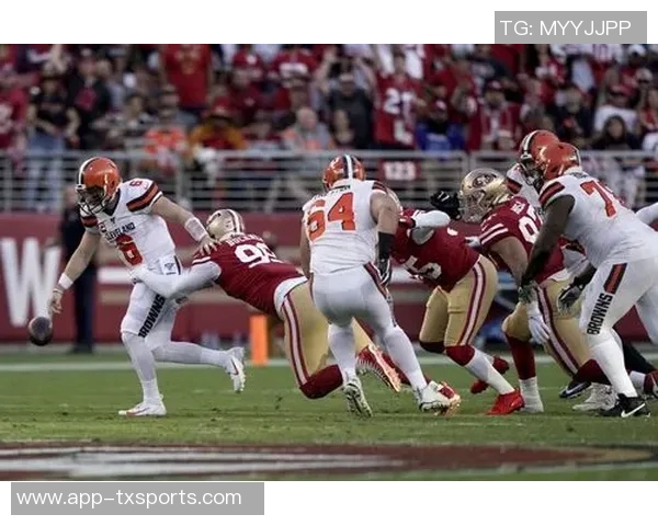 米诺特全场表现出色贡献16分6板马祖拉称其攻防两端积极性需持续保持 米诺特全场表现出色贡献16分6板马祖拉称其攻防两端积极性需持续保持