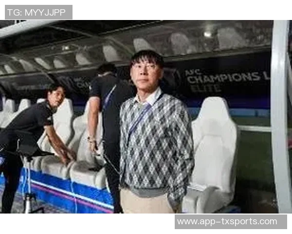 蔚山现代主帅申台龙上任仅65天即遭解职球队战绩不佳引发关注 蔚山现代主帅申台龙上任仅65天即遭解职球队战绩不佳引发关注