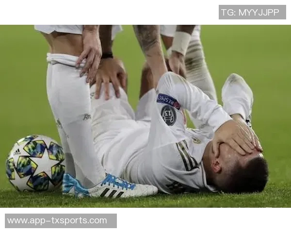 阿尔沙文穿巴萨球衣逛皇马商店引发球迷热议