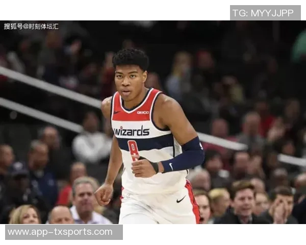 乖乖八村冲刺准备对决艾顿空中被拽后握手言和展现体育精神