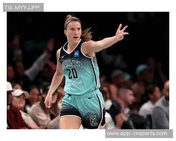 库里谈约内斯库的职业生涯称与她有深厚渊源并持续关注 库里谈约内斯库的职业生涯称与她有深厚渊源并持续关注