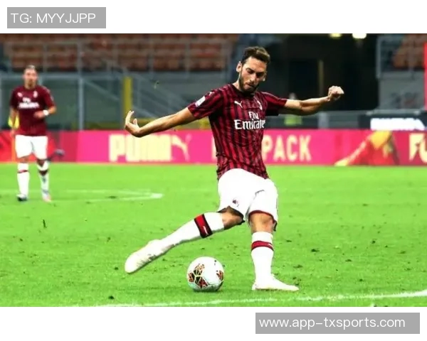 恰尔汗奥卢坚定信念土耳其队全力以赴争取世界杯晋级目标 恰尔汗奥卢坚定信念土耳其队全力以赴争取世界杯晋级目标