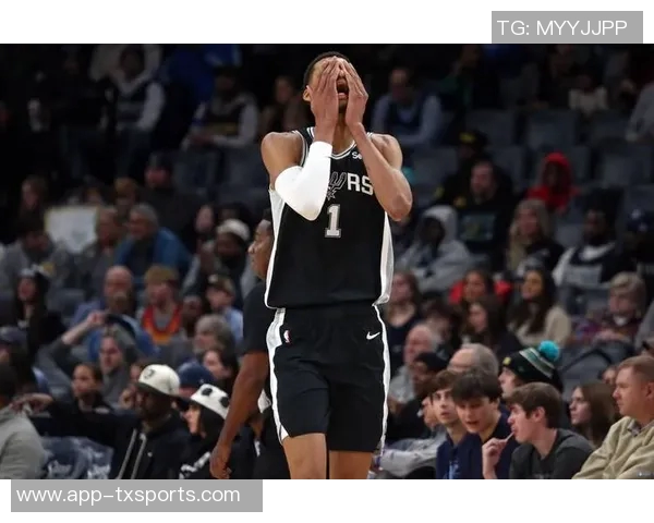 文班亚马上半场表现亮眼9投4中贡献10分5篮板1盖帽